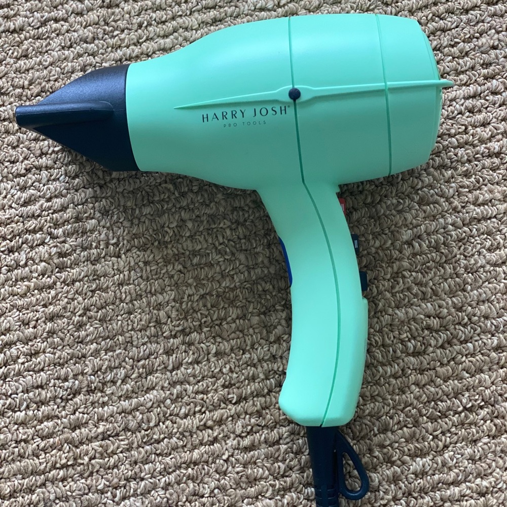 Harry Josh pro tools light hair dryer